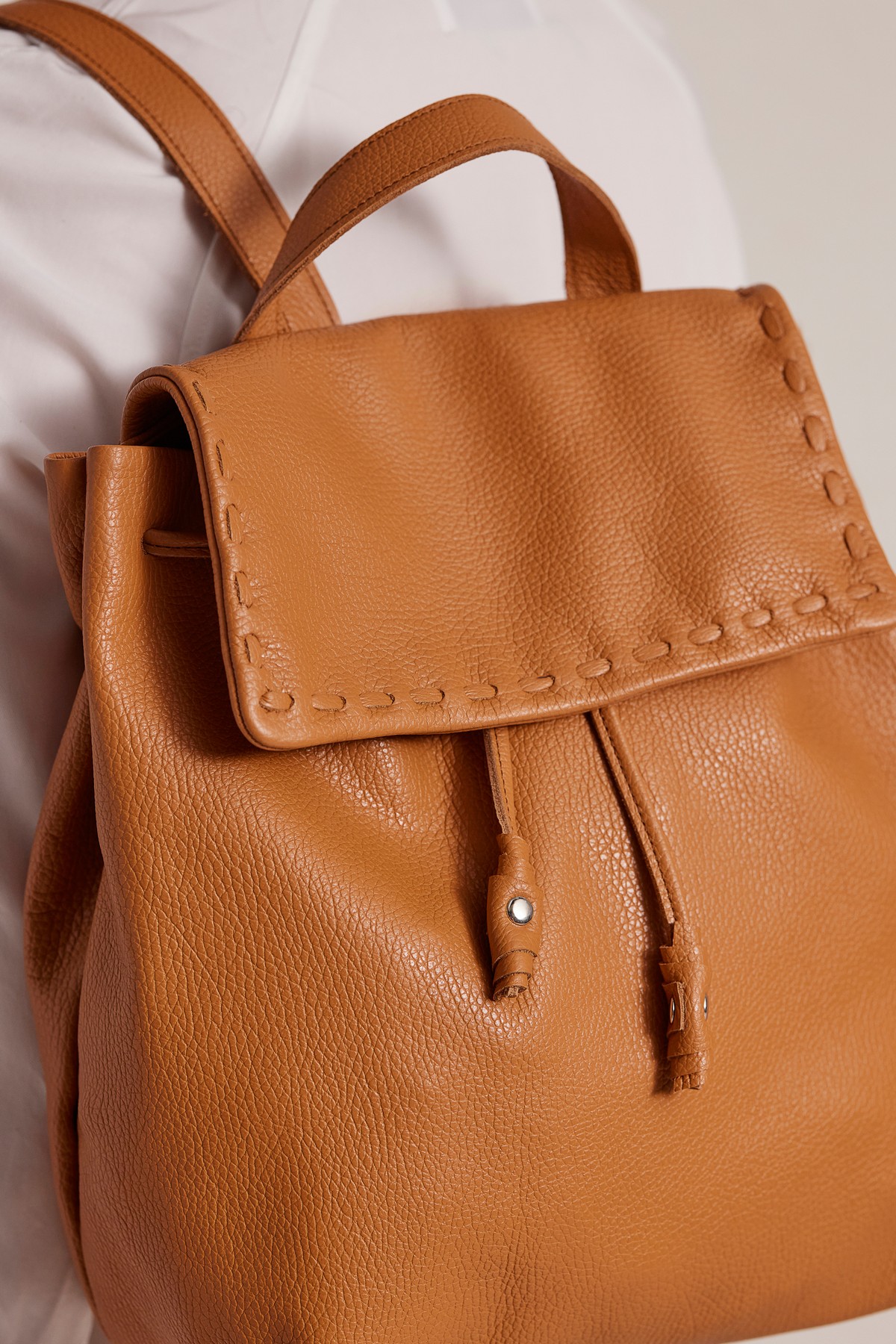 Γυναικείο backpack δερμάτινο camel, “Γαλάτεια” Large